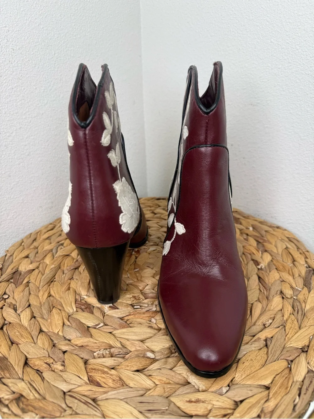 KATE SPADE NEW YORK Boot Dalton Boots Burgundy Leather White Floral Embroidery